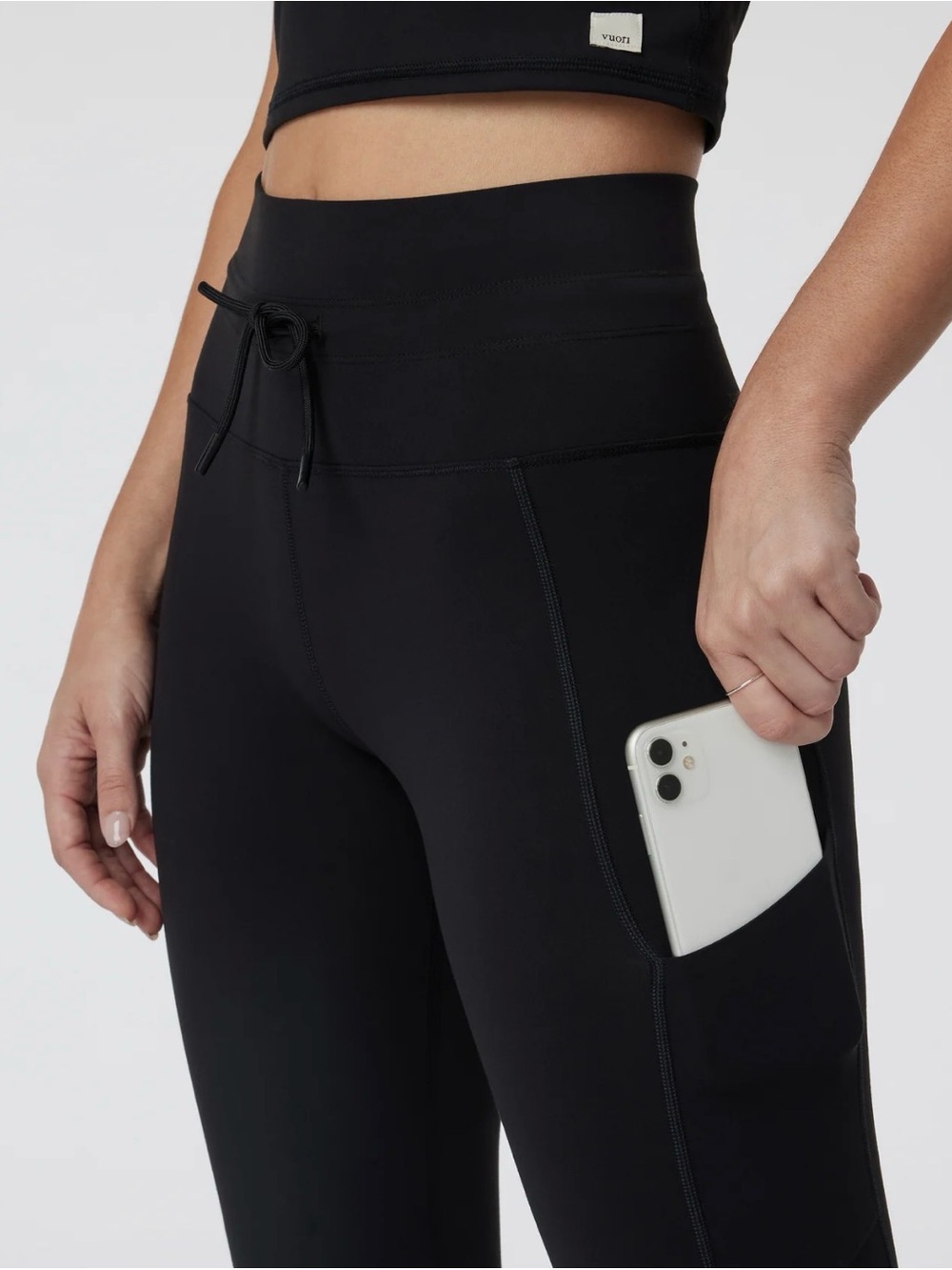 Vuori High-Rise Black Pocket Leggings